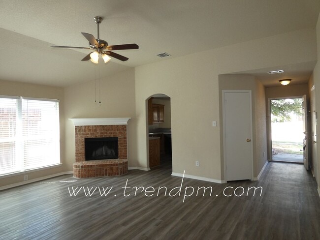 Photo - 10712 Irish Glen Trail