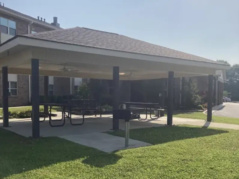 Photo - 705 NE 7th St