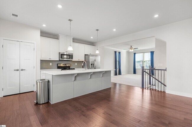 Photo - 23 Itasca Dr