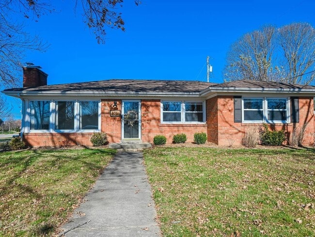 Building Photo - Large Corner Lot