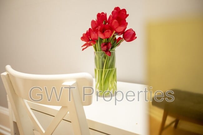 Photo - 412 Hayes St