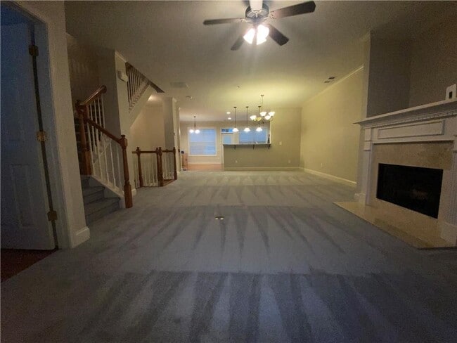 Photo - 309 Williamson St SE