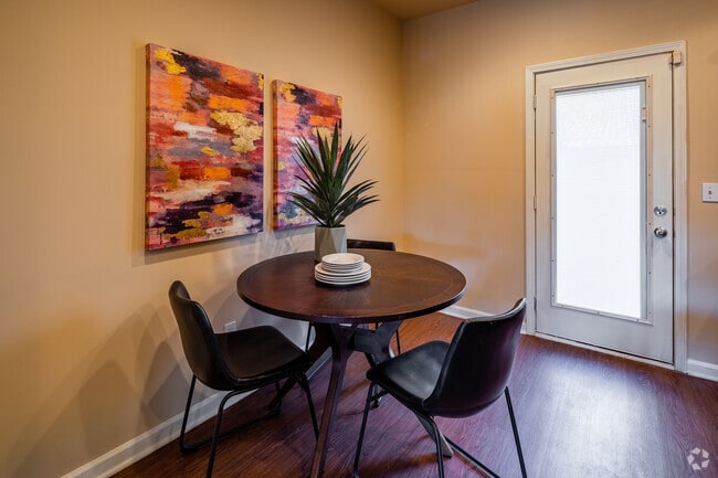 2BR, 2.5BA - 1,204SF - Dining Area
