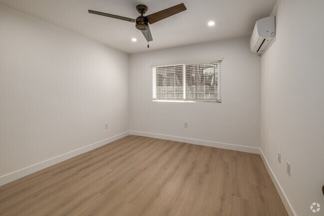 2BR, 1BA - Second Bedroom