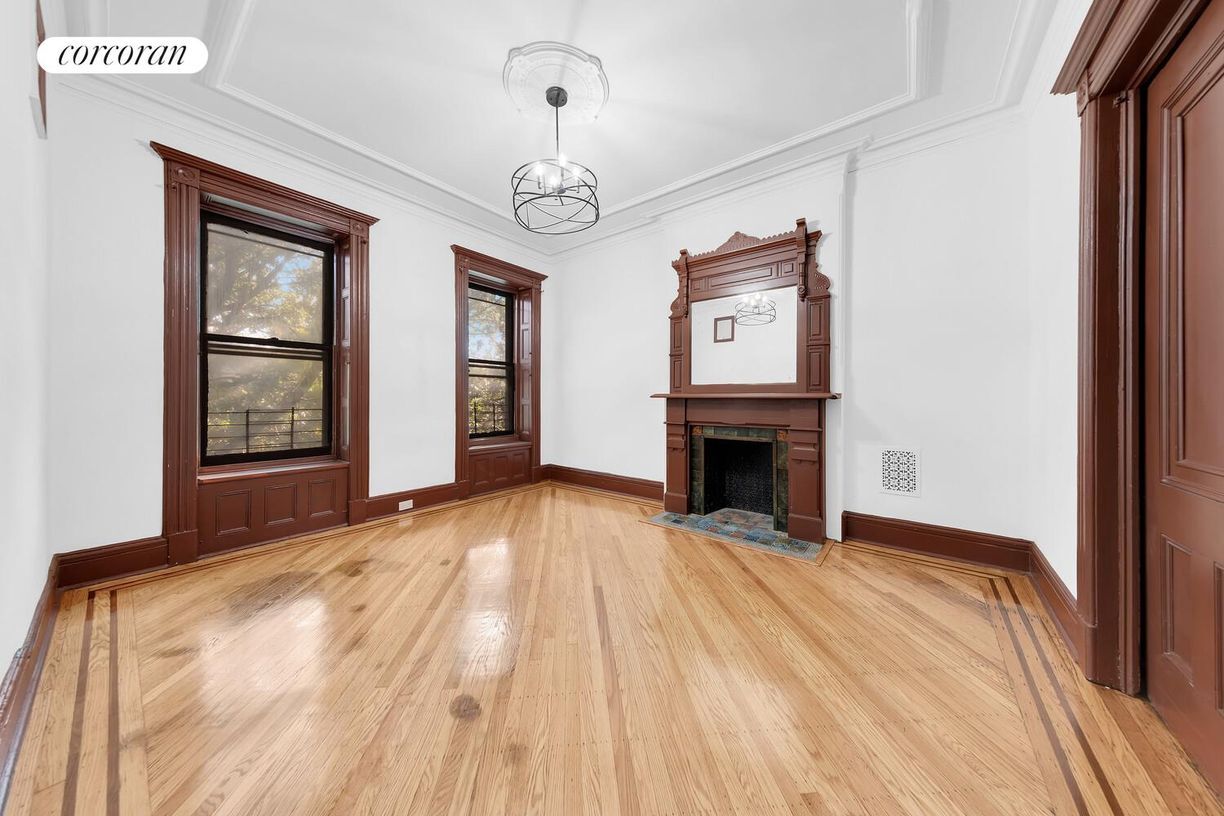 Photo - 209 Jefferson Ave