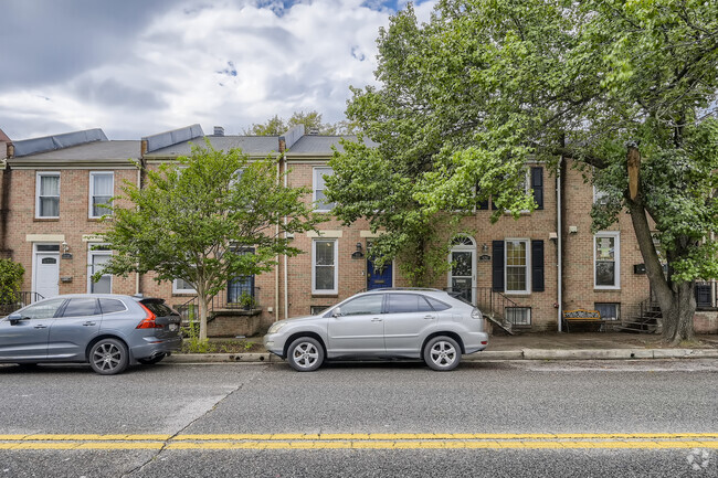 Building Photo - 922 S Paca St Rental