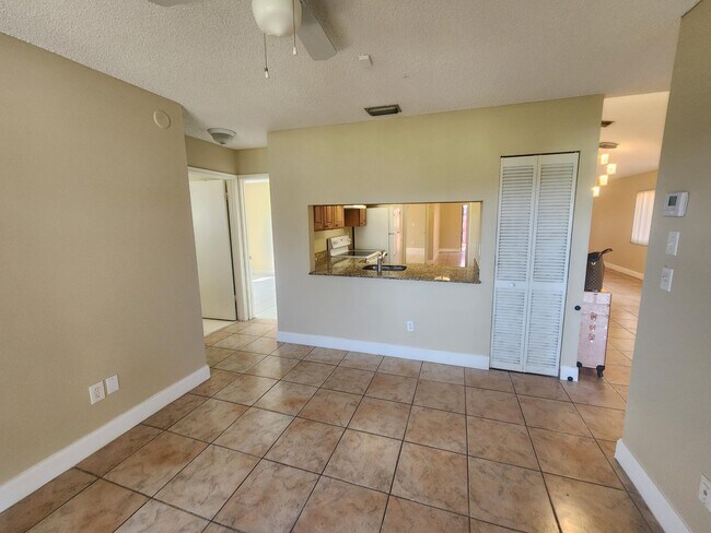 Photo - 1455 Longarzo Pl