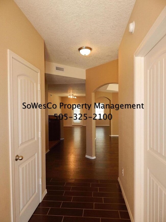 Photo - 3 Bedroom Plus and Office & 3 Car Garage