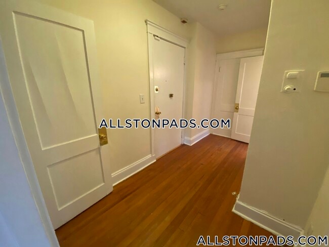 Photo - 524 Cambridge St Unidad 1