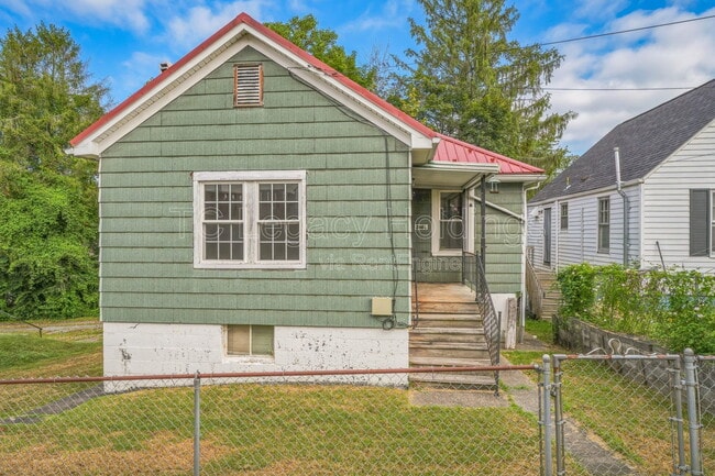Building Photo - 316 1/2 Harrison Street
