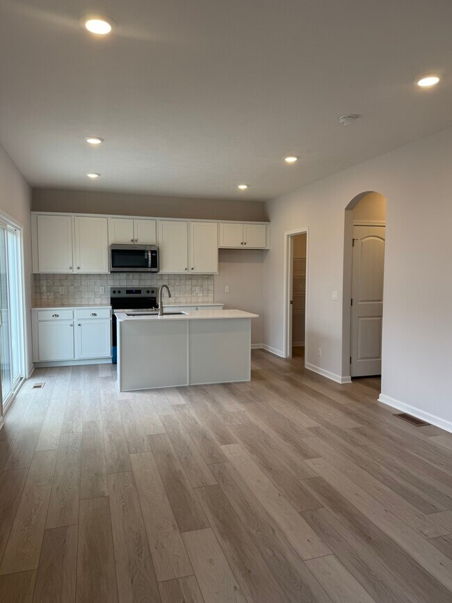 Photo - 9505 S 181st St