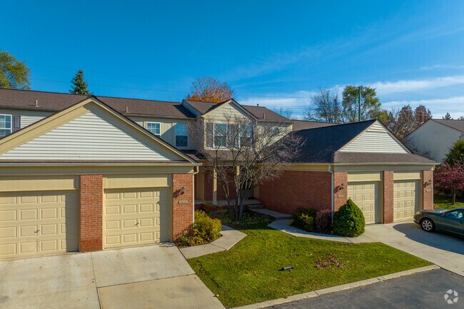 Photo - Turnberry Village