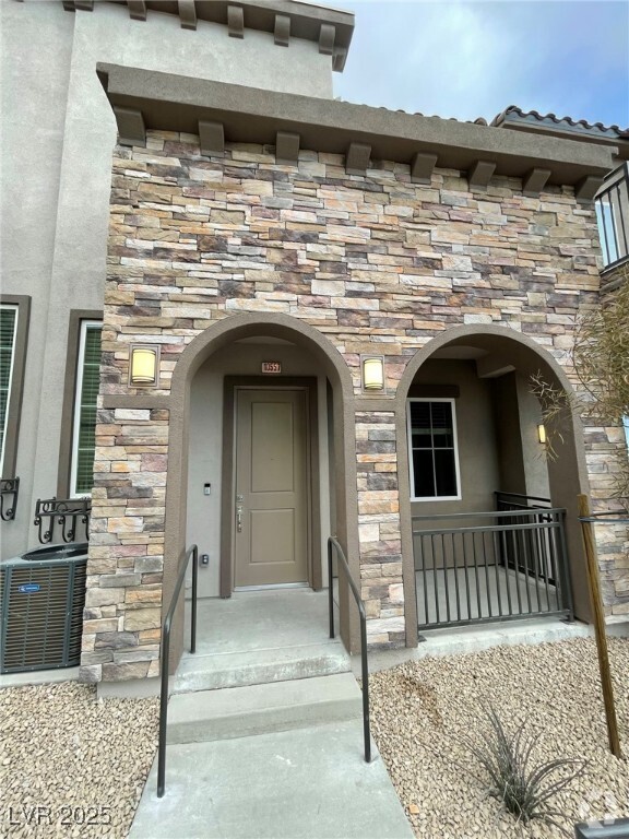Building Photo - 10557 Ridge Glow Ave Rental