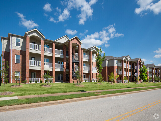 Building Photo - The Greens at Mustang Creek Rental