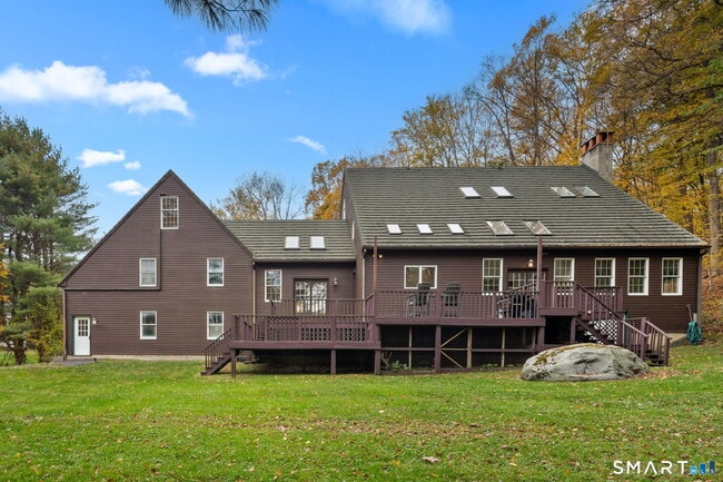 17 Curtis Dr
