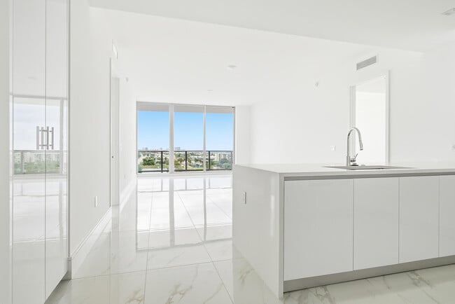 Photo - 220 Lake Shore Dr Unidad 1021