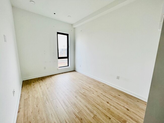 Photo - 1306 N Front St Unidad 2F