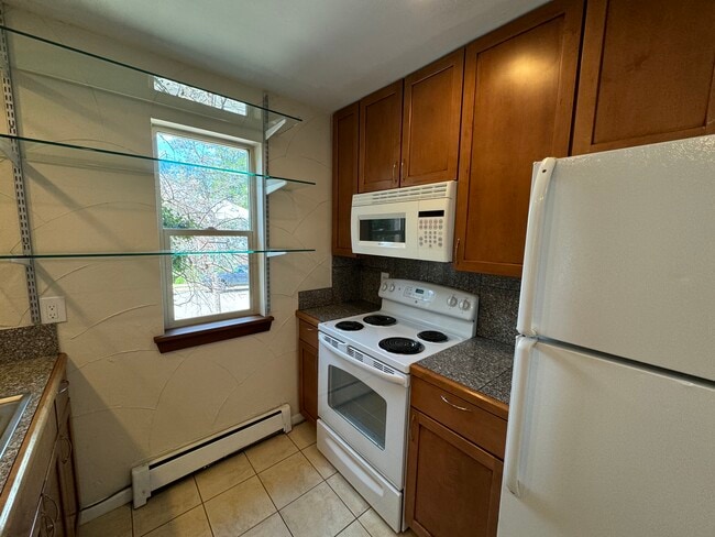 Photo - 1065 University Ave Unit #101