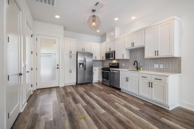 Photo - 607 W St Johns Ave Unit 2