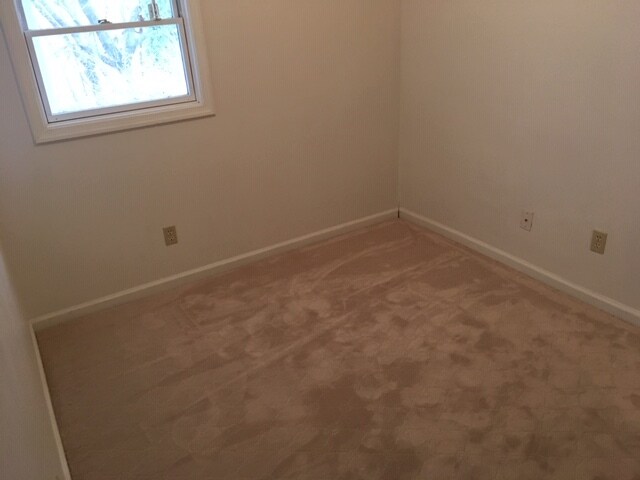 Small bedroom, new carpet. - 658 N Hanover St Floor 2
