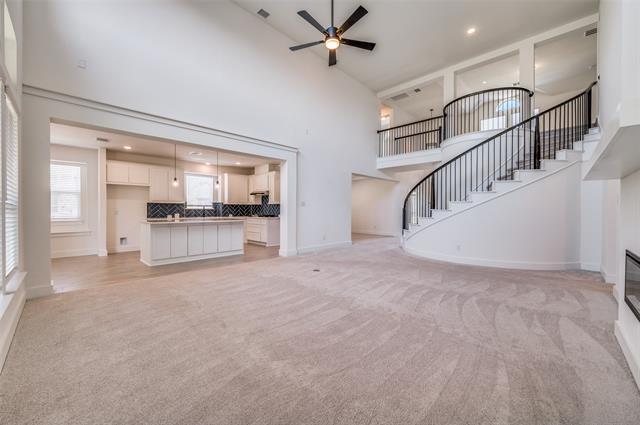 Photo - 501 Silbury St