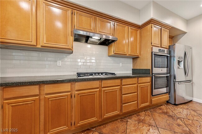 Photo - 425 Ralph Mosa St