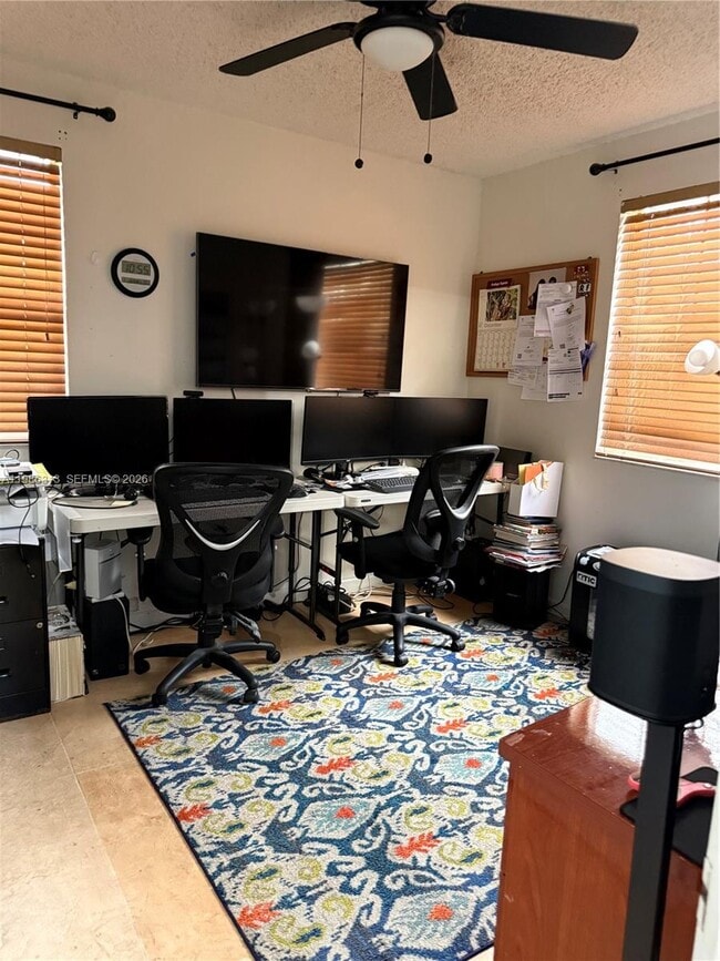 Photo - 502 SW 158th Terrace Unidad 201