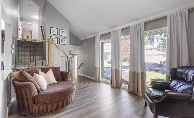 Photo - Spacious Millard Home!