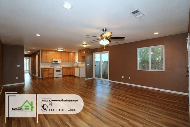 Photo - 1108 Grange St