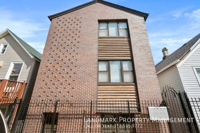 Building Photo - 2642 W Luther St Unit 1F