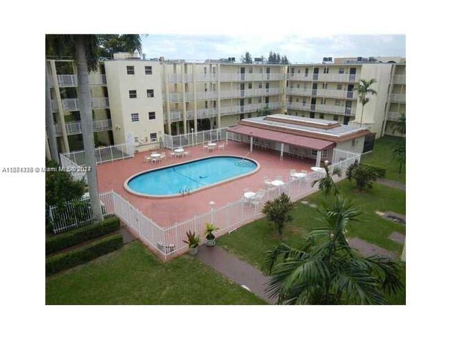 Photo - 2800 NW 56th Ave Condominio Unidad C102