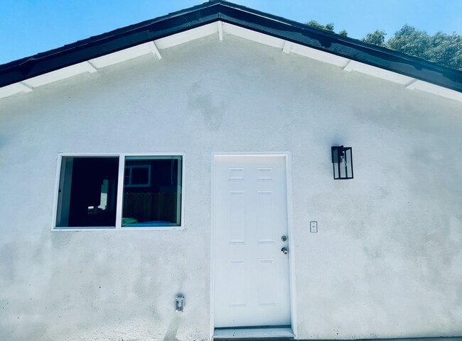 Frente - 3542 W 132nd St Unidad 35421/2