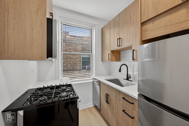 Photo - 6973 N Bell Ave Unit 2