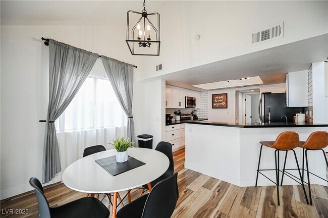 Photo - 1640 Crystal Shadows Cir