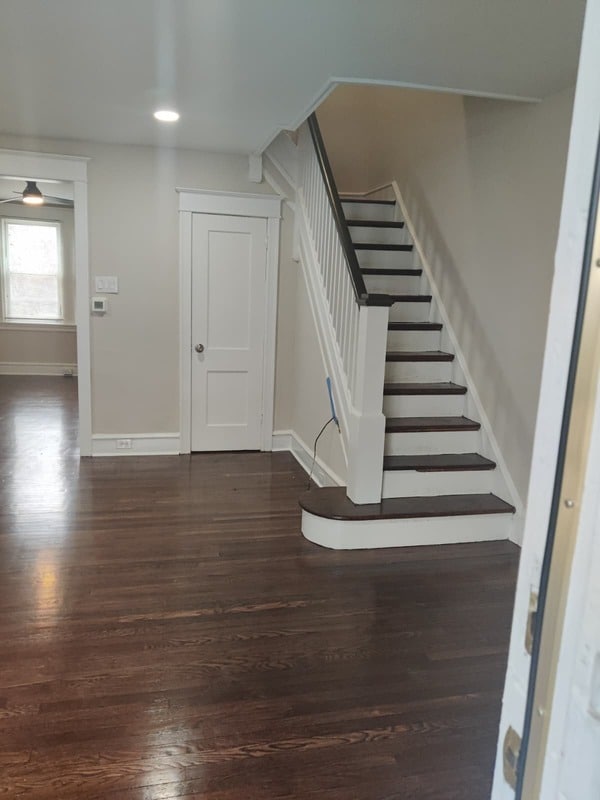 Photo - 355 E Upsal St