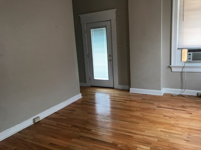 Photo - 801 Willard St Unit 2