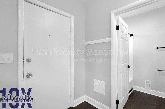 Photo - 1805 S 6th St Unit 1/2