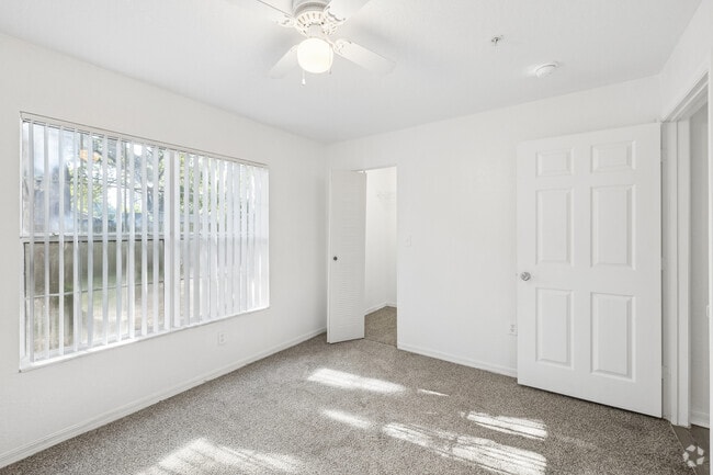 The Catamaran 3BR,2BA - 1156SF - Bedroom
