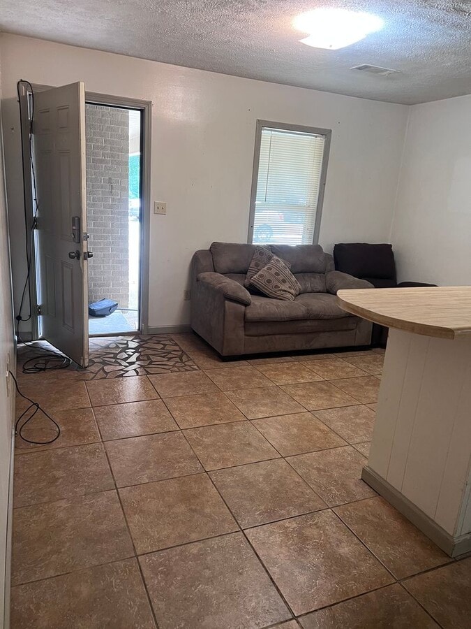 Photo - Monthly Paid Rent Unit 8