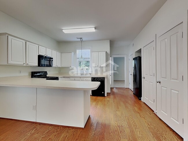 Photo - 10720 Cokesbury Ln