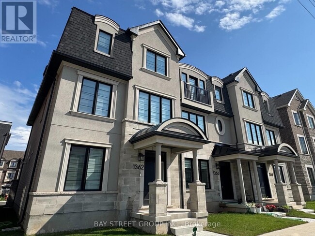 Photo - 1362 William Halton Pkwy W