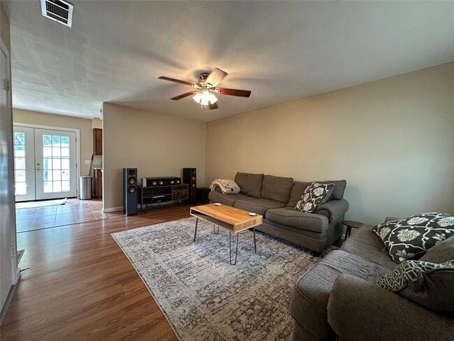 Photo - 1602 Sagebrush Dr