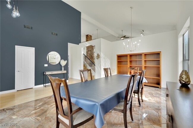 Photo - 1572 Bozeman Dr