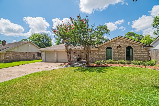 Photo - 5611 Winding Way Dr