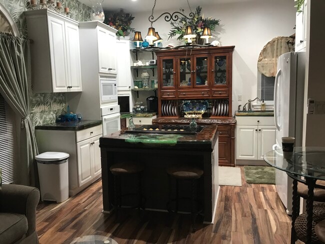 2640 Tiffany Dr Unidad B