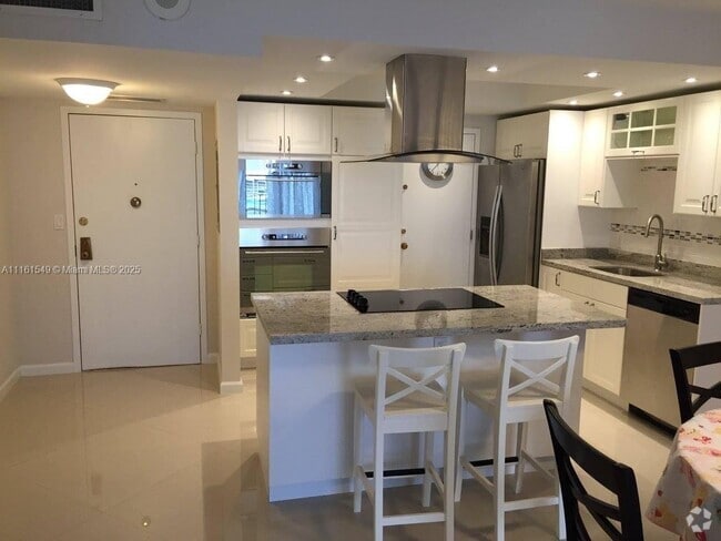 Building Photo - 3800 S Ocean Dr Unit 701 Rental