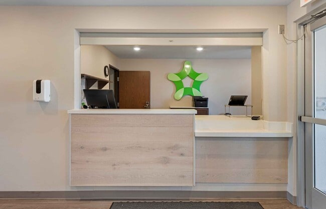 Furnished Studio-Minneapolis - Airport - Mendota Heights