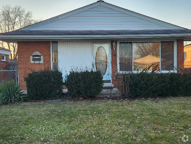 Building Photo - 6557 Colonial St Rental