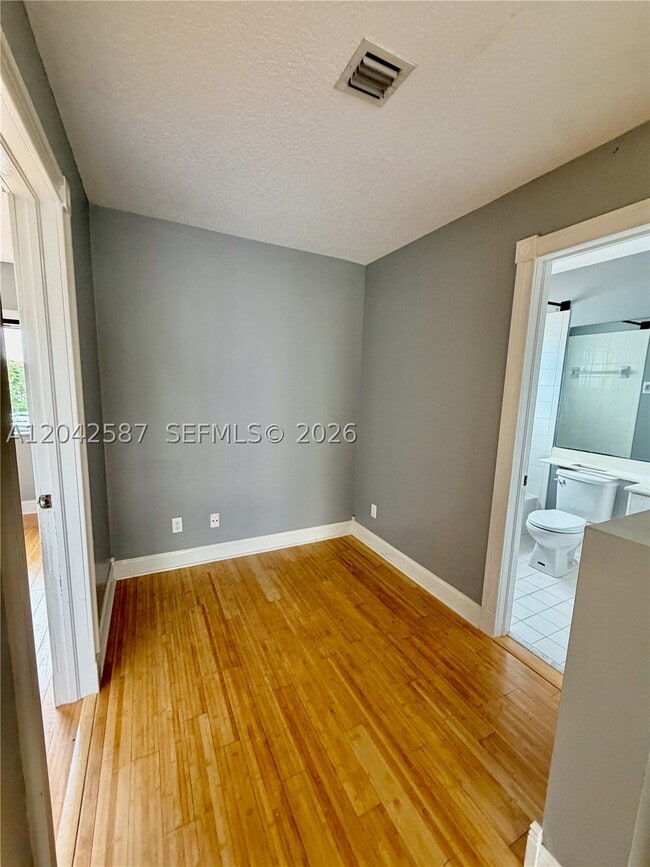 Photo - 2825 SW 127th Way