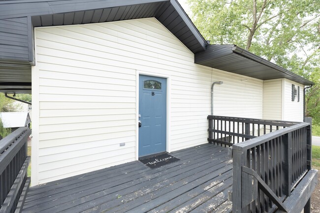 1624 S Red Bank Rd